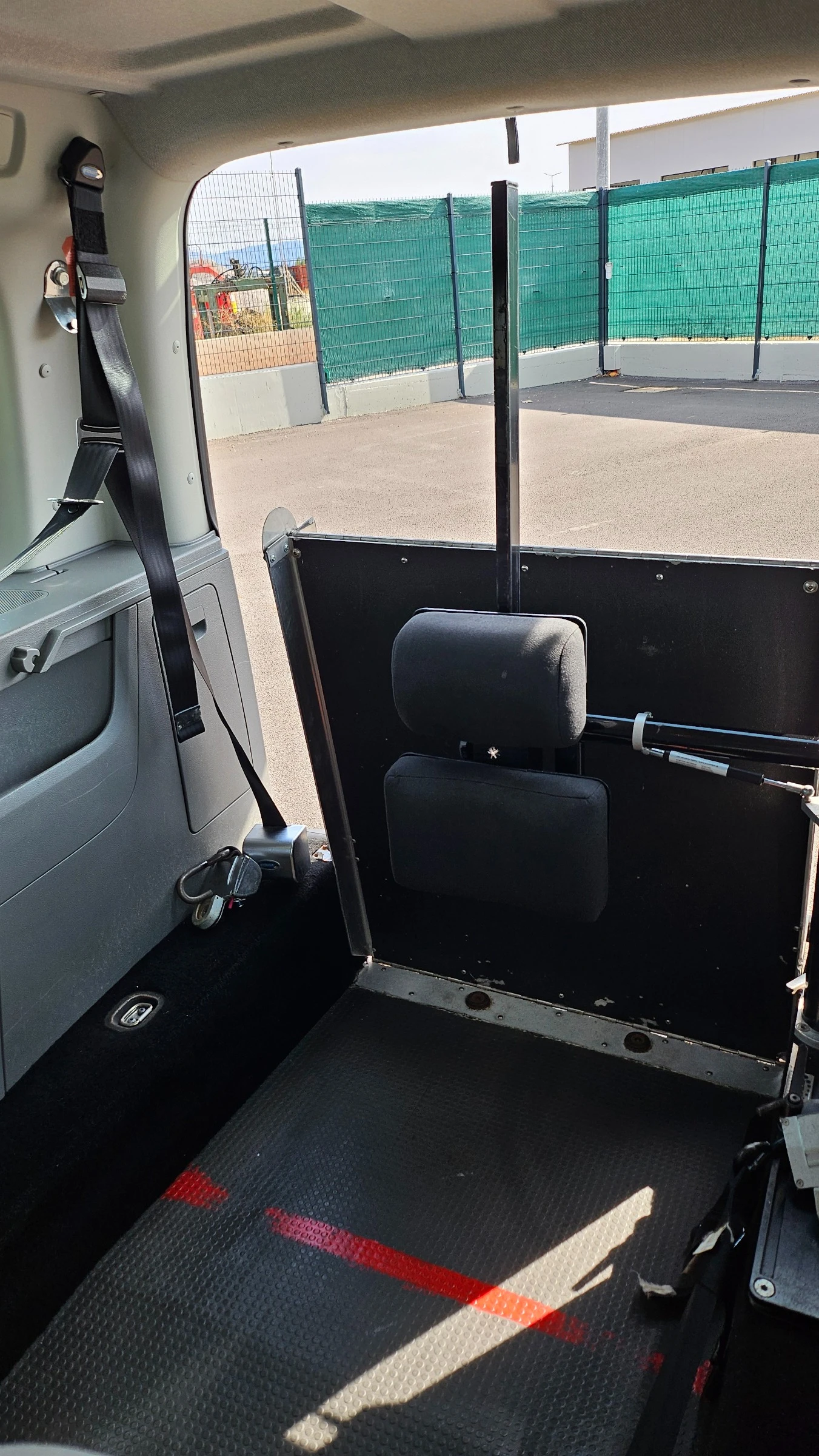 VW Caddy maxi | Mobile.bg — изображение 11