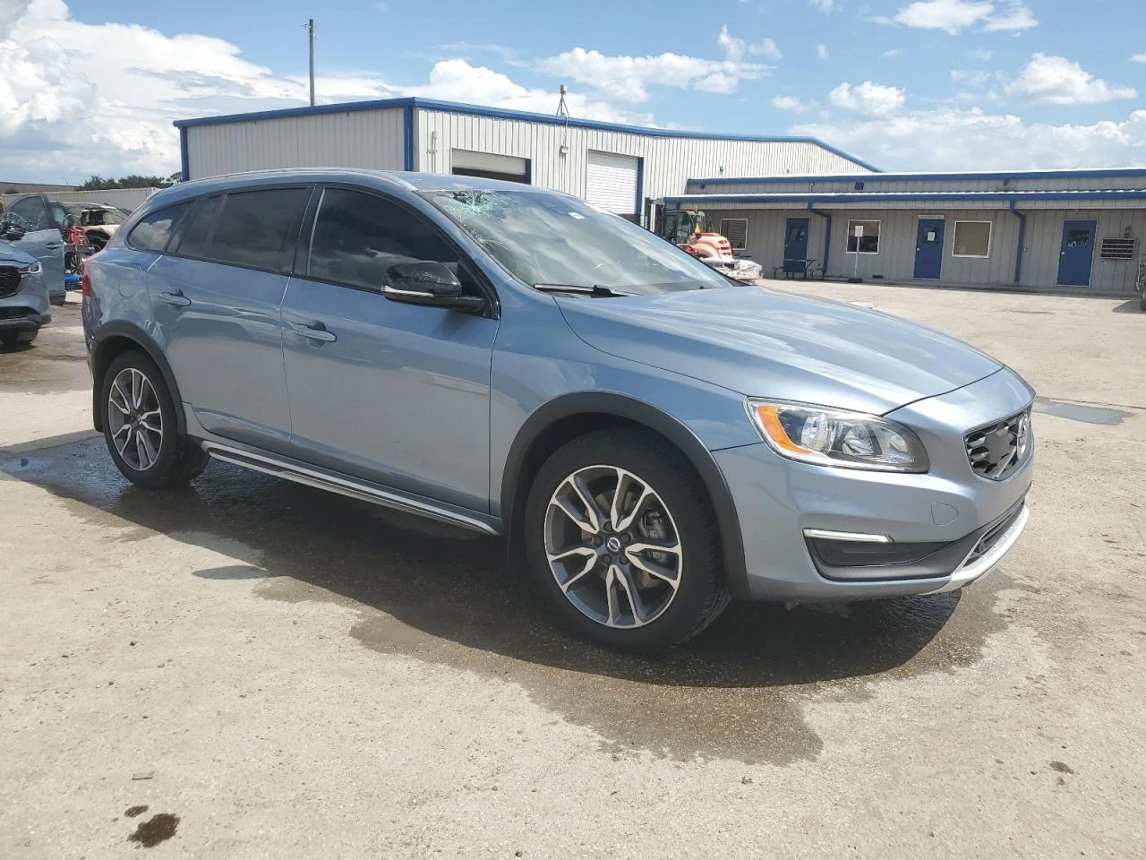 Volvo V60 Cross Country  - изображение 3
