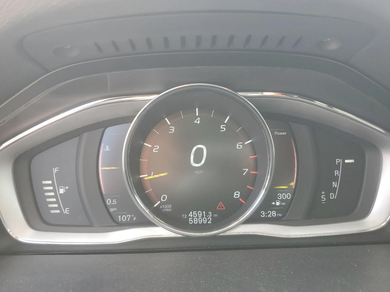 Volvo V60 Cross Country  - изображение 7