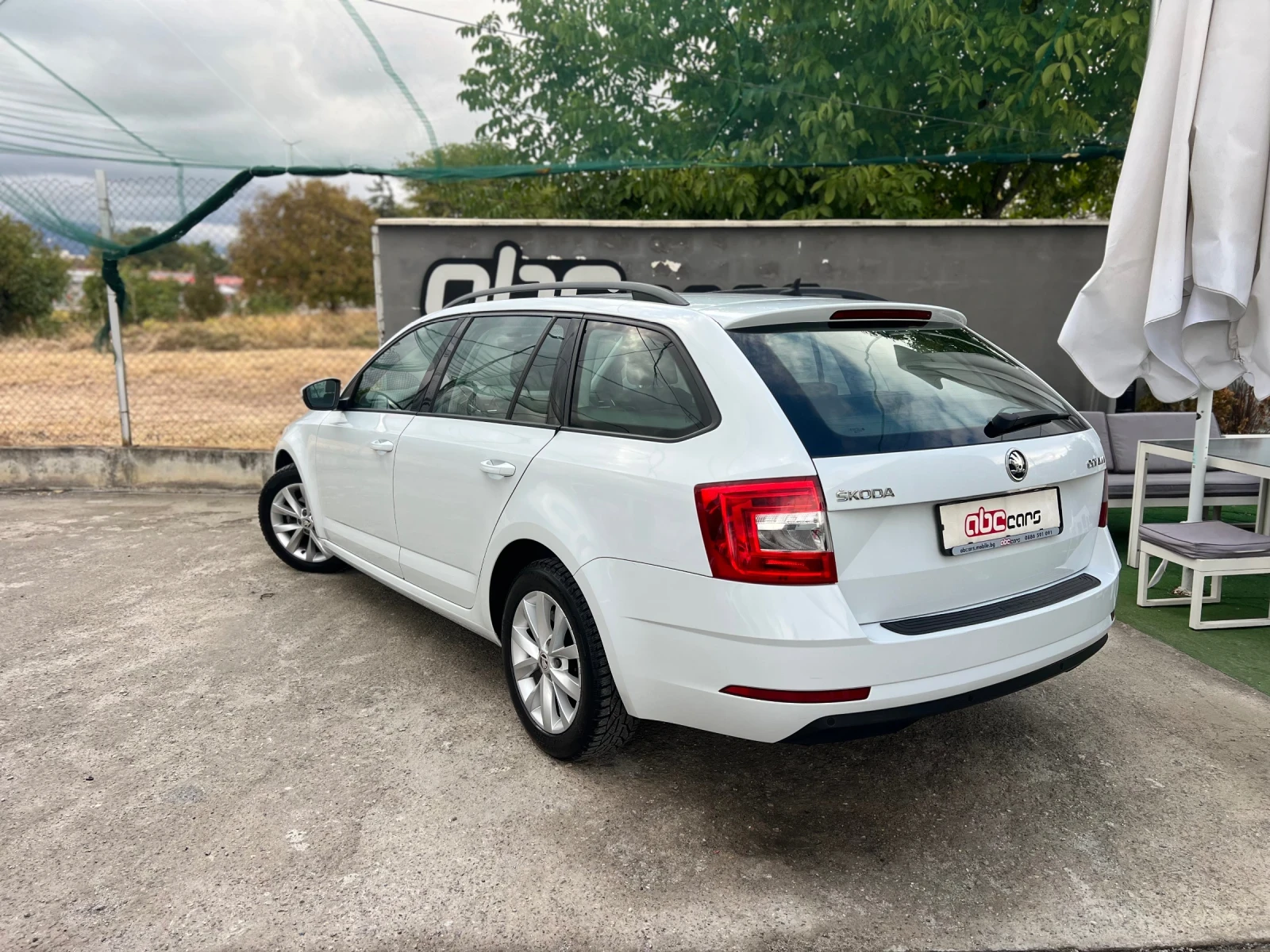Skoda Octavia 1.6TDI DSG Led Facelift - изображение 5