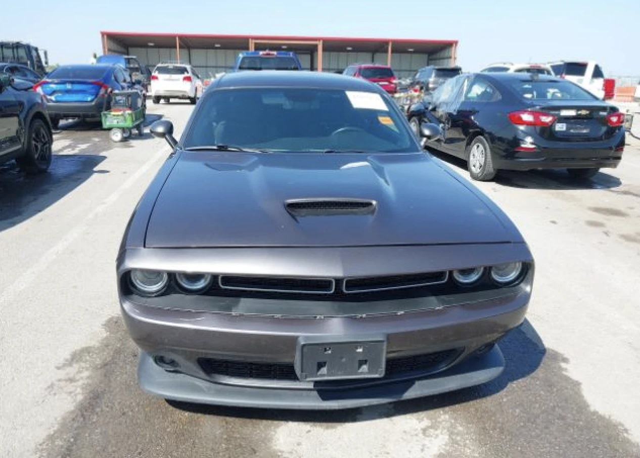 Dodge Challenger  - изображение 7