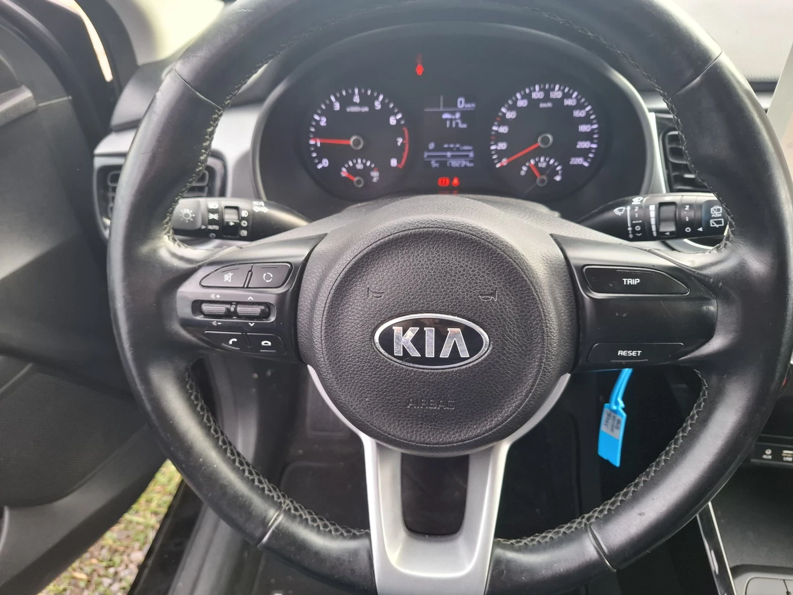 Kia Rio 1.25 -  86кс.ФАБ. ГАЗ - изображение 8