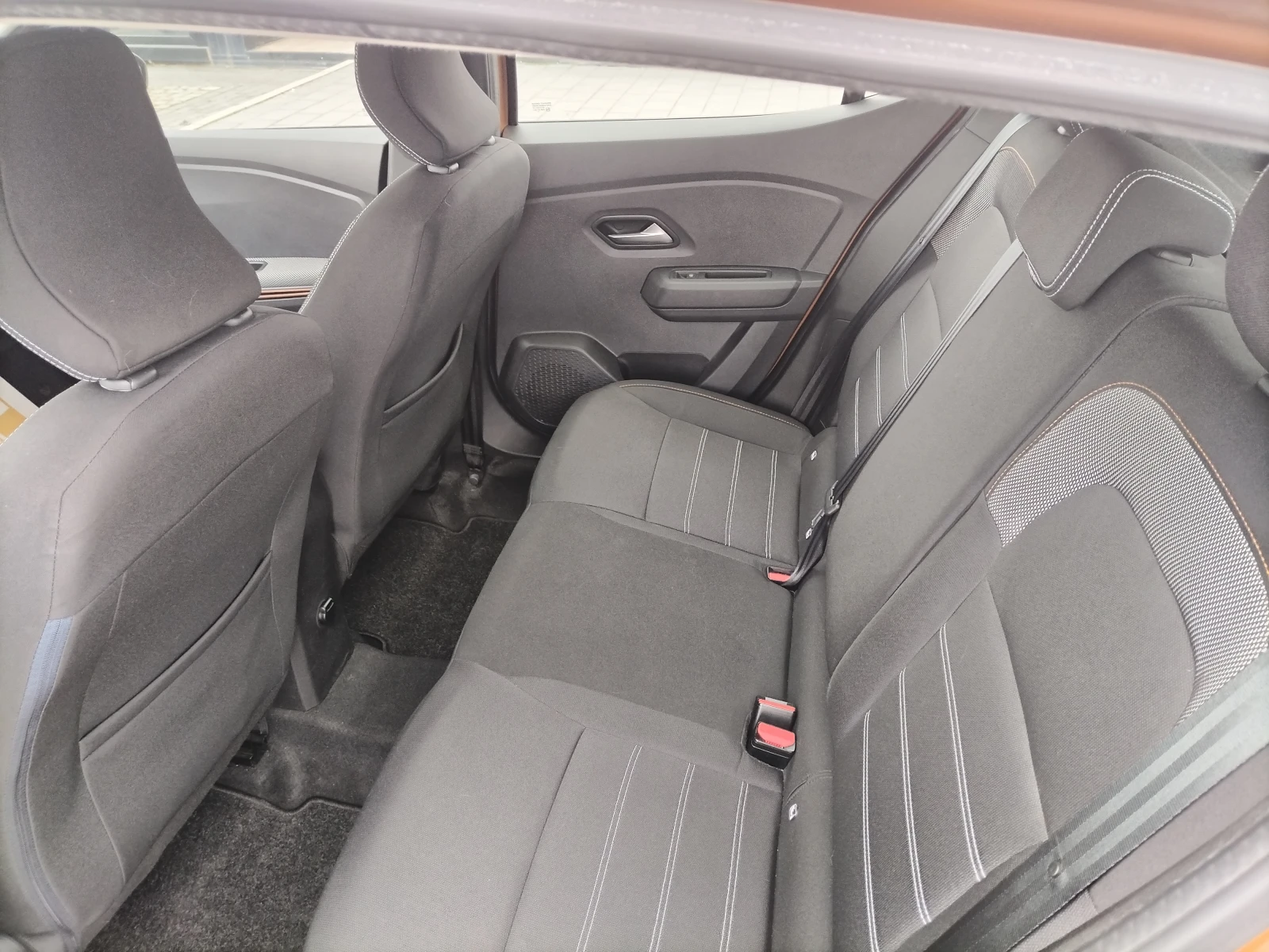 Dacia Sandero TCe 100 �.�. ������/��� | Mobile.bg � ����������� 12