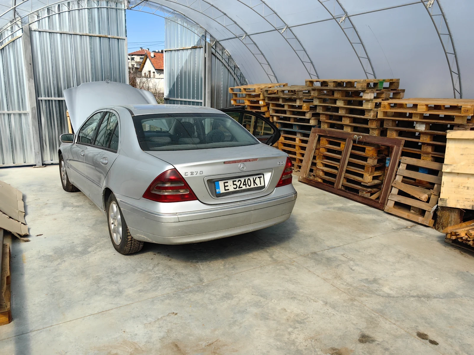 Mercedes-Benz C 270, снимка 3 - Автомобили и джипове - 53773299