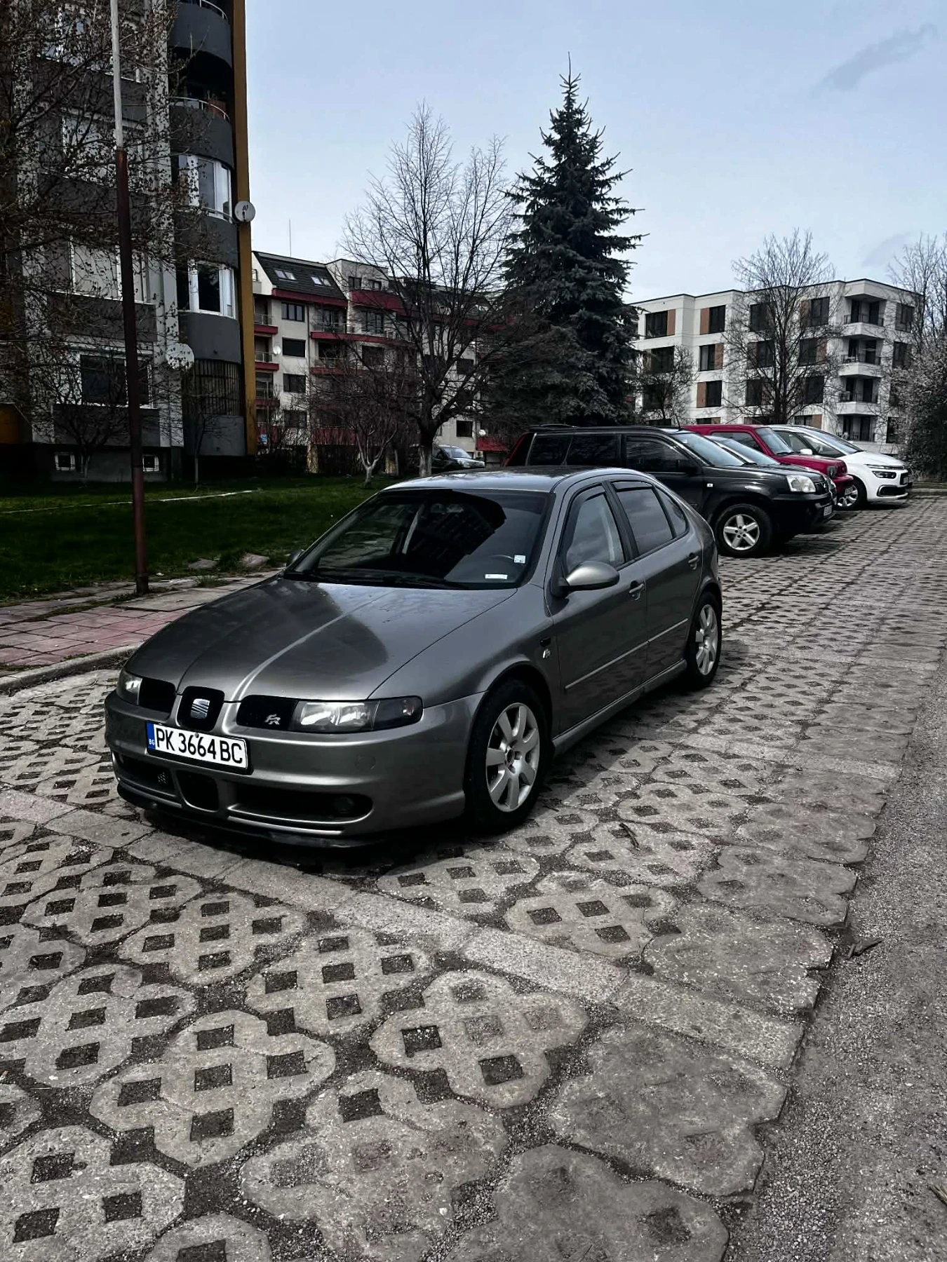 Seat Leon, снимка 4 - Автомобили и джипове - 54093570