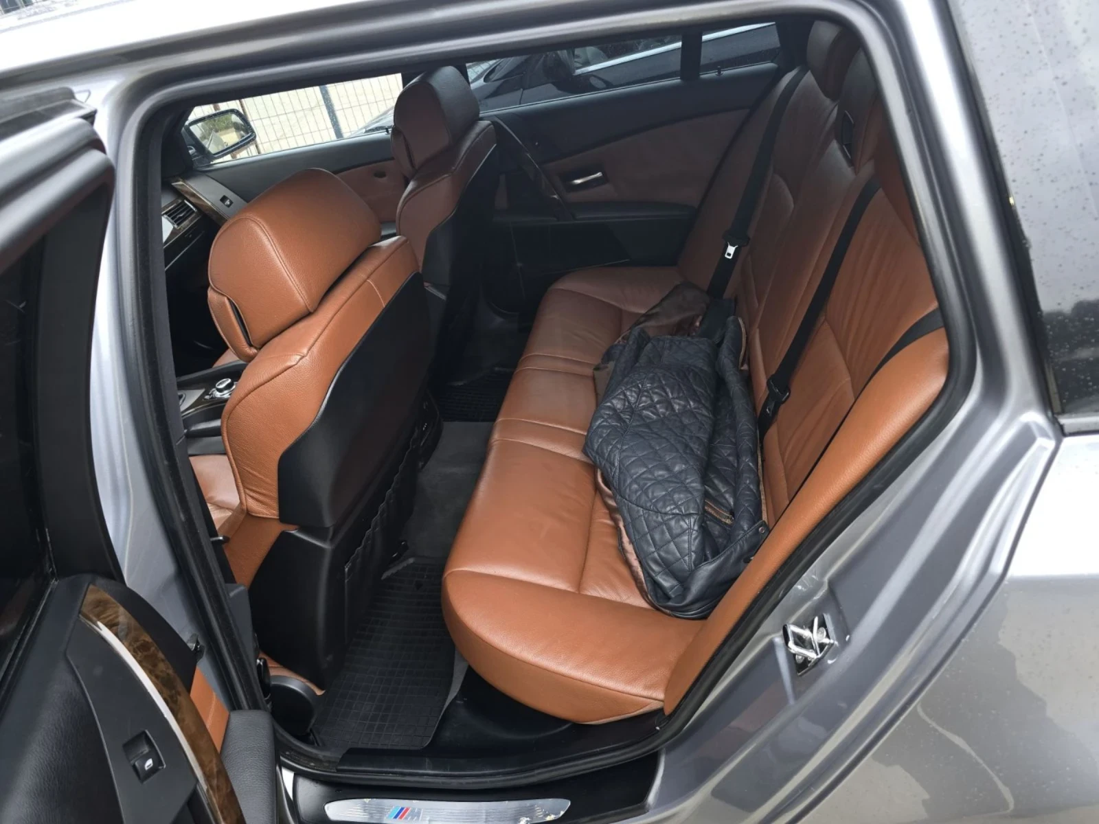 BMW 530, снимка 17 - Автомобили и джипове - 54186409