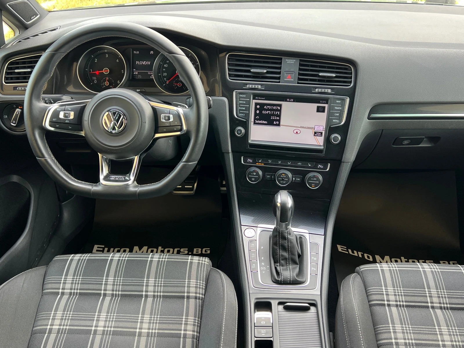VW Golf 2.0TDI-GTD-185ps-DSG, DISTR, LED, KEY-GO-NAVI-DYNA, снимка 9 - Автомобили и джипове - 54214303