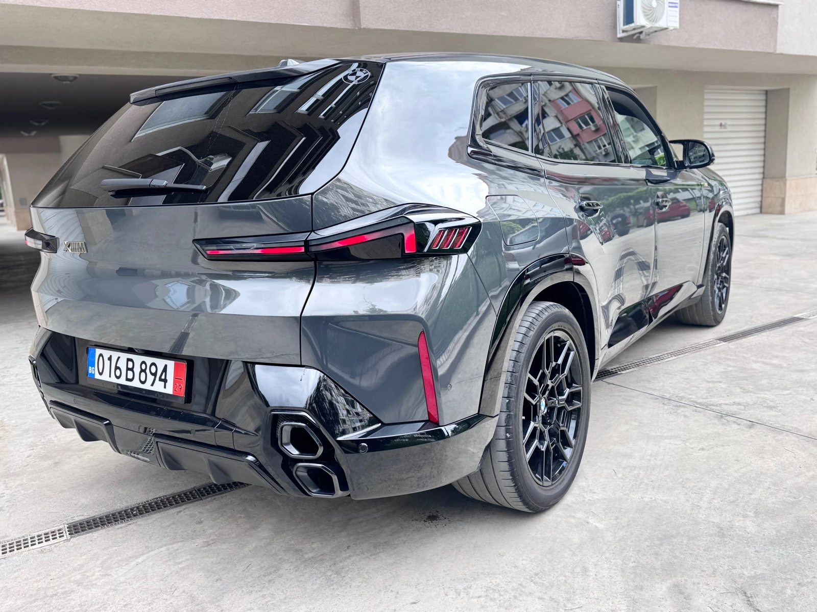BMW XM V8* Plug in* 4WD* 26KM* 2025* Гаранция* M* TOP* , снимка 7 - Автомобили и джипове - 54768388