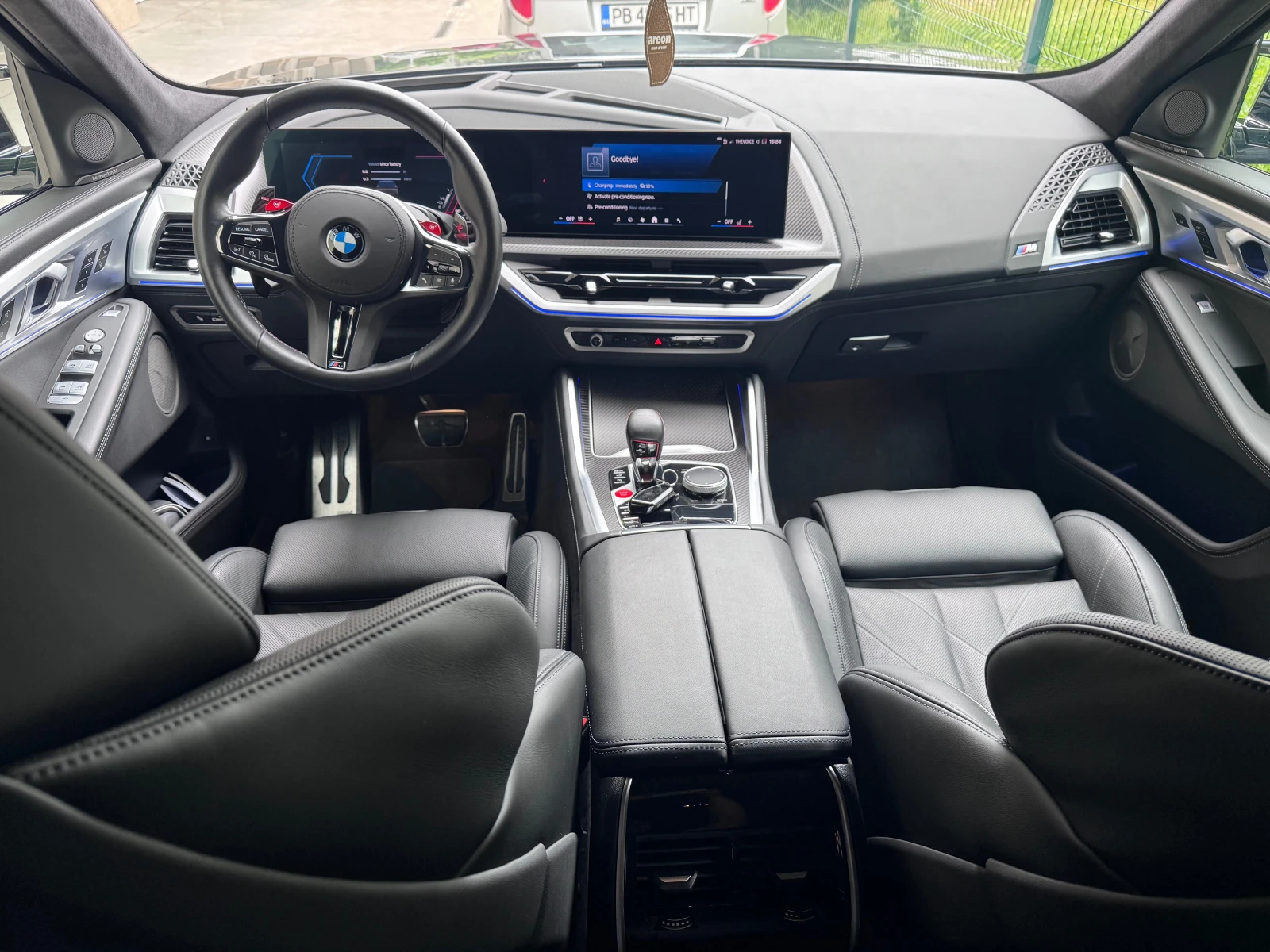 BMW XM V8* Plug in* 4WD* 26KM* 2025* Гаранция* M* TOP* , снимка 11 - Автомобили и джипове - 54768388