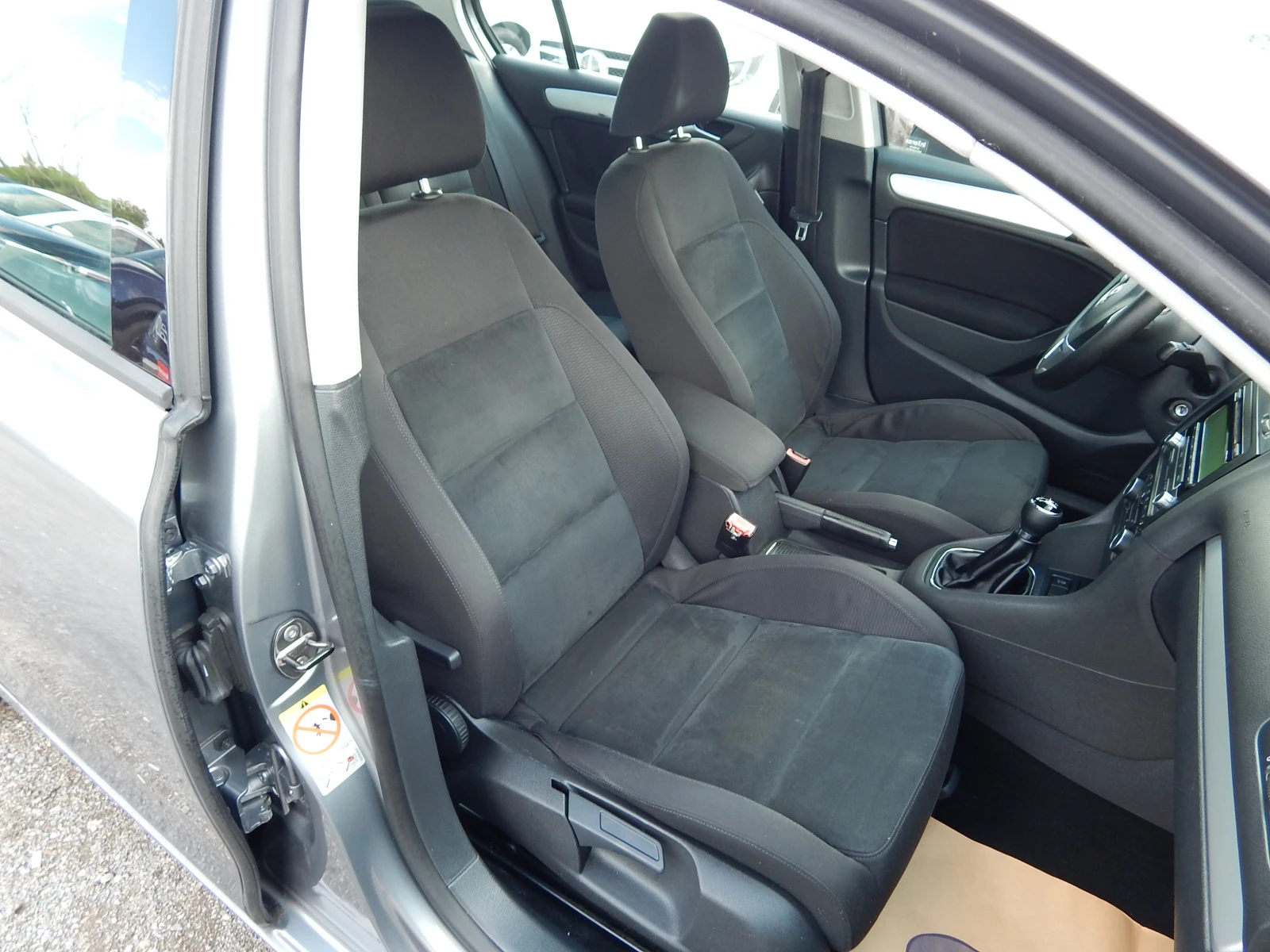 VW Golf 2.0TDI* 140k.* EURO5B*  | Mobile.bg � ����������� 17