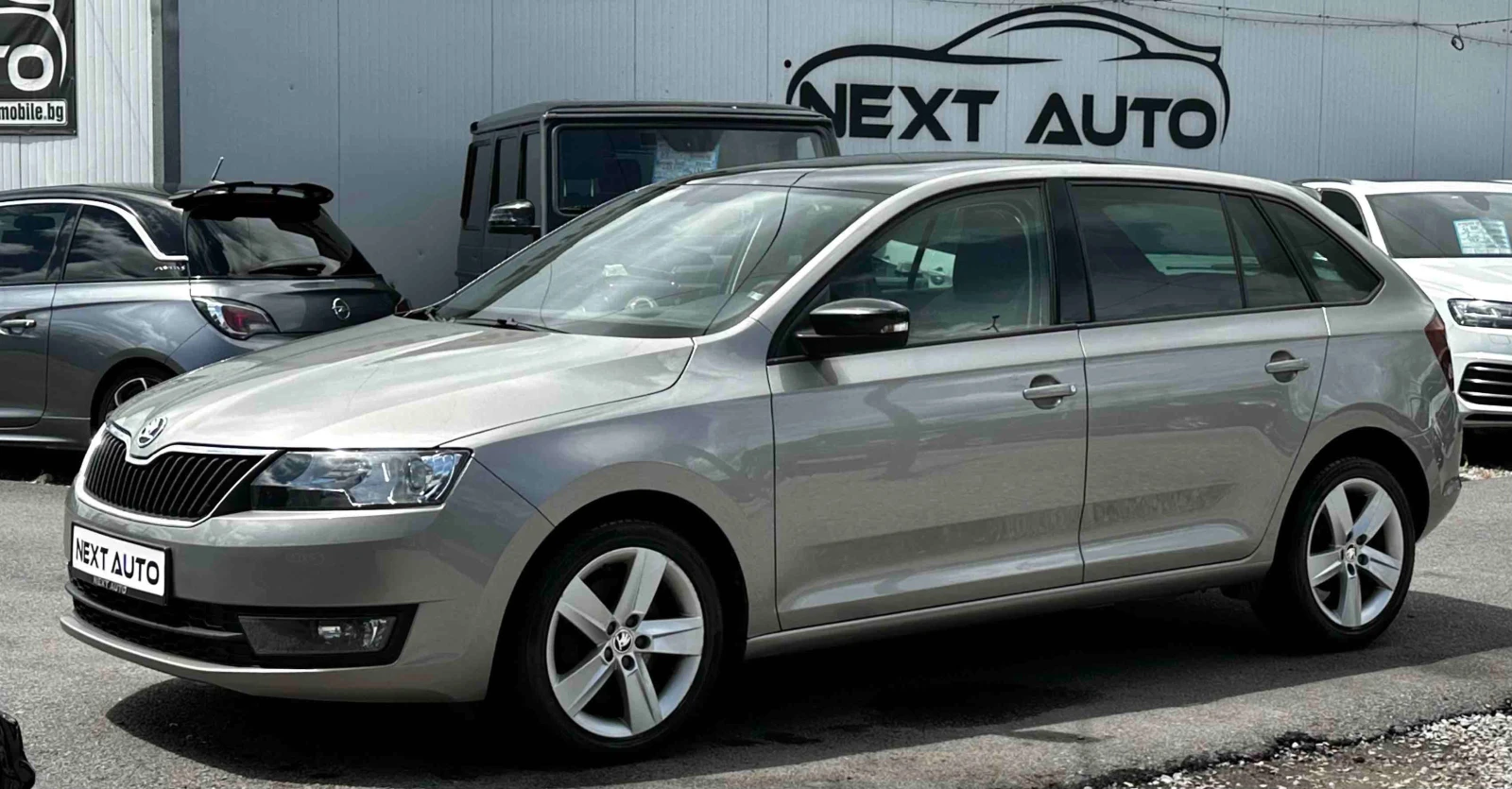 Skoda Rapid 1.2i 110HP PANO CARPLAY LANE ASSIST 