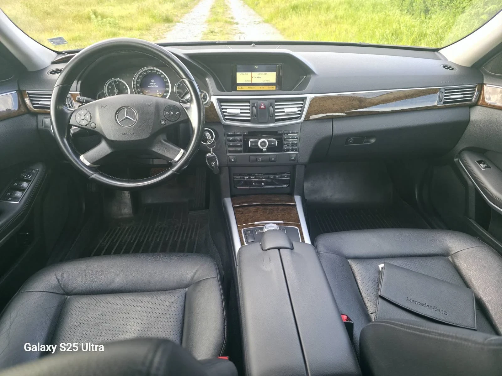 Mercedes-Benz E 200 2.2cdi navi, снимка 13 - Автомобили и джипове - 54830644