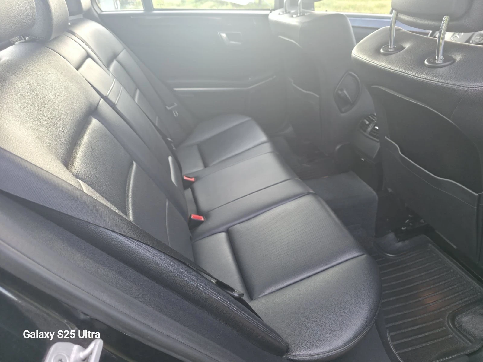 Mercedes-Benz E 200 2.2cdi navi, снимка 14 - Автомобили и джипове - 54830644