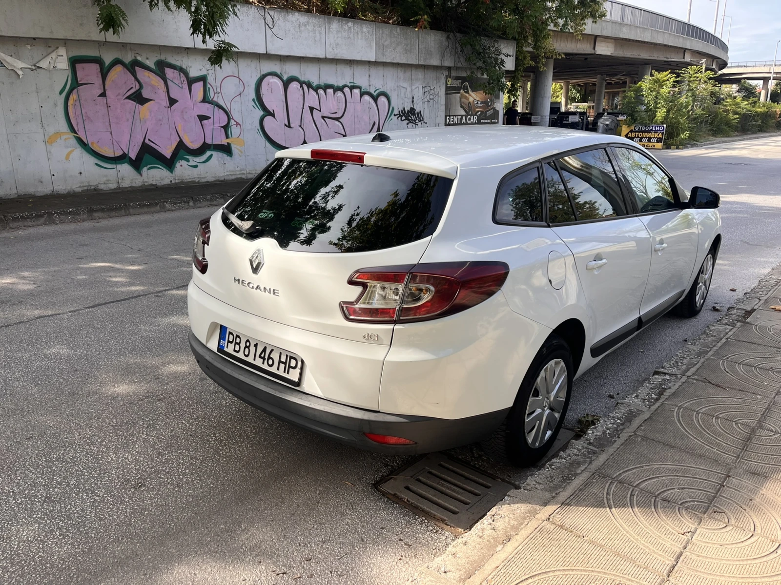 Renault Megane 1.5 DCI/NAVI, снимка 2 - Автомобили и джипове - 56080496