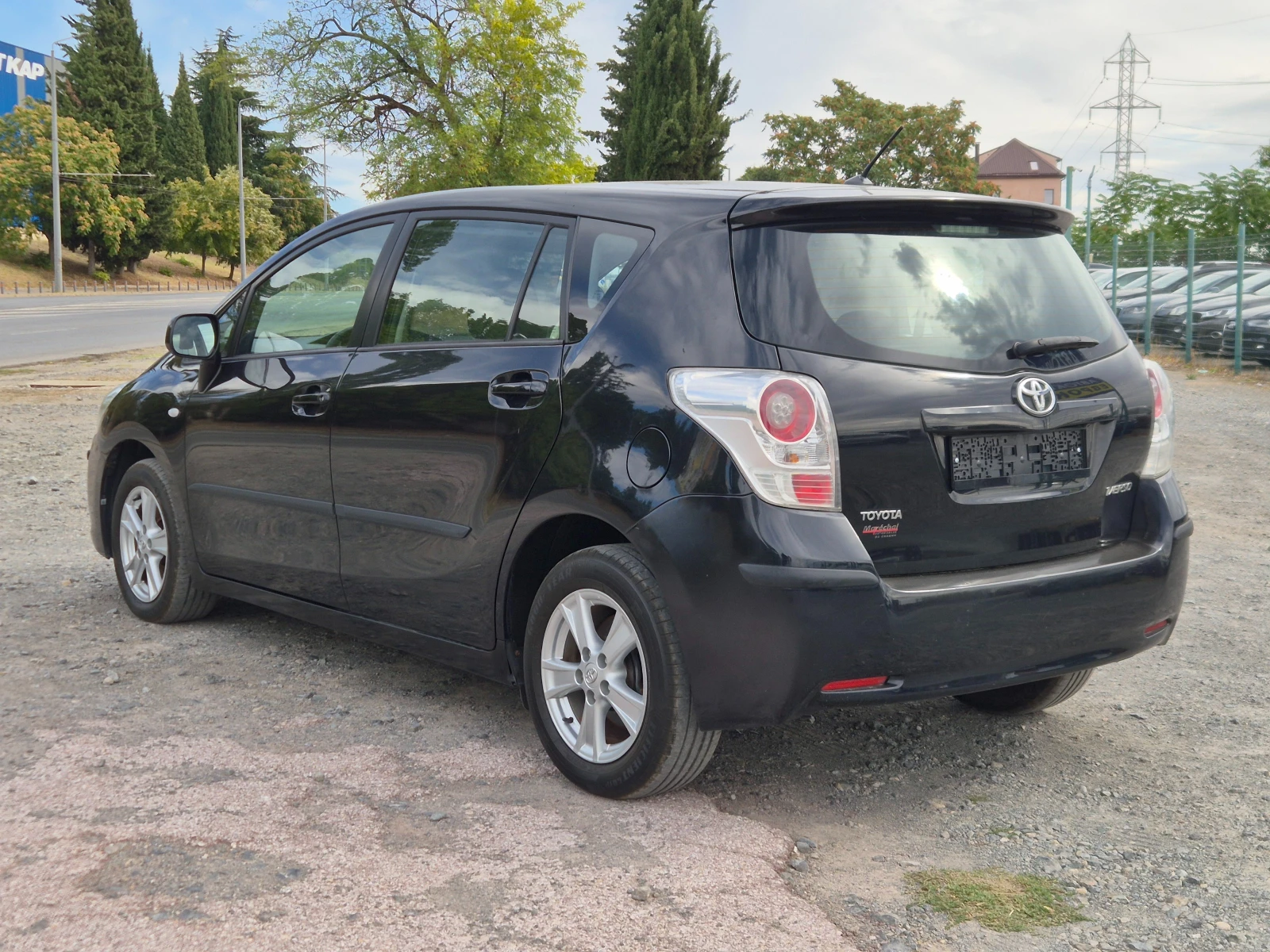 Toyota Corolla verso 2.0D-4D 126кс, снимка 3 - Автомобили и джипове - 56172747