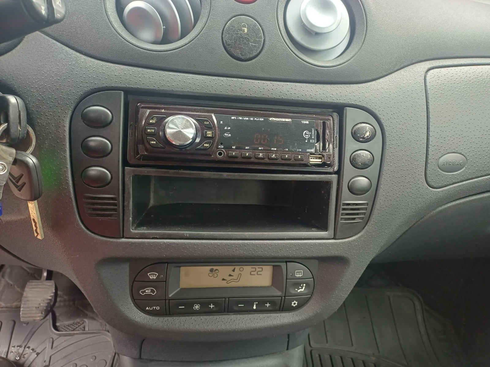 Citroen C3 1, 4hdi, klimatik, снимка 12 - Автомобили и джипове - 56339279