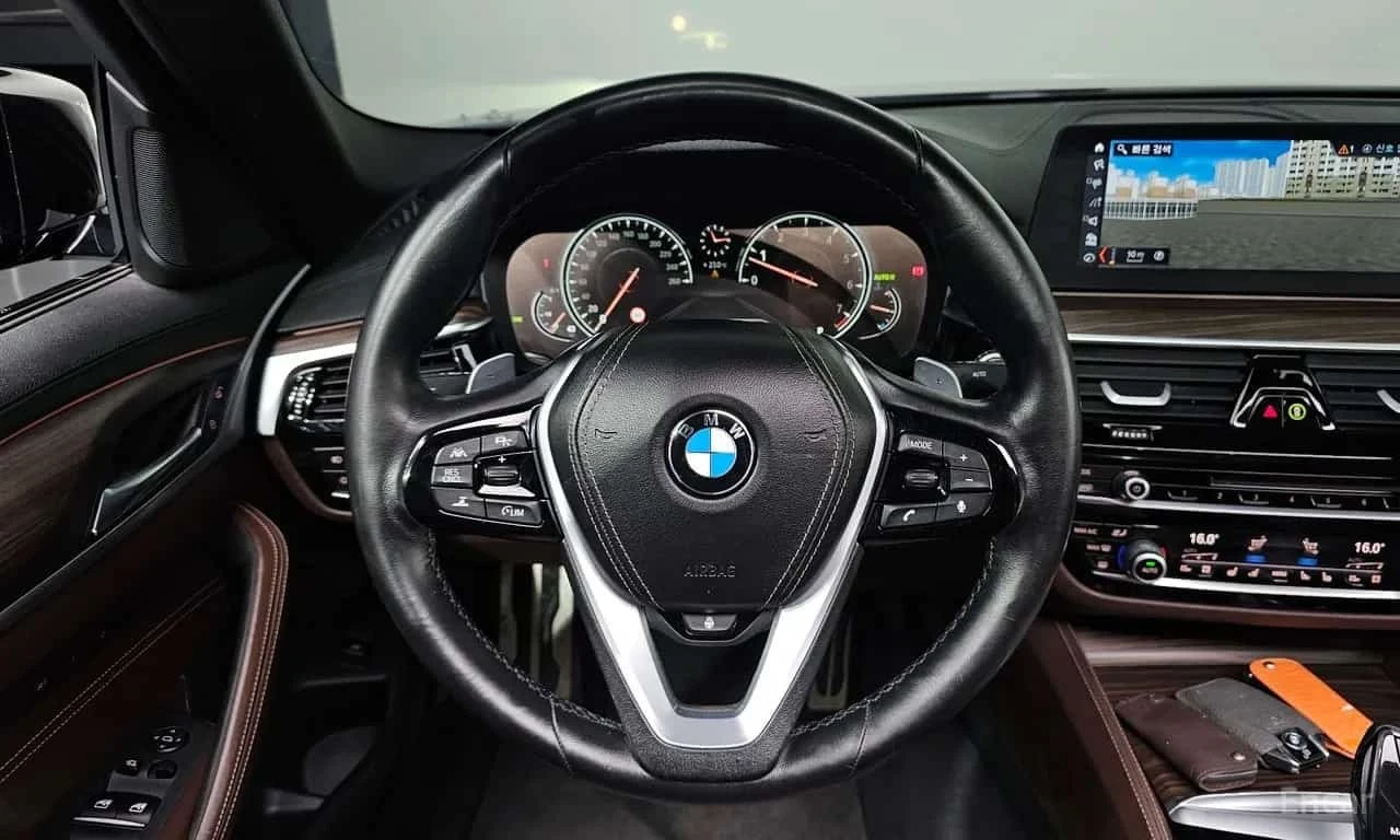 BMW 530 * 530i xDrive M Sport * DISPLAY KEY * ��������� *  | Mobile.bg � ����������� 12