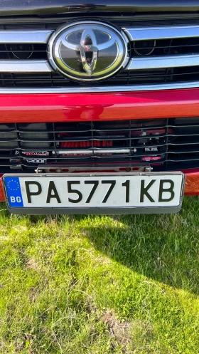 Toyota Hilux Invicible, снимка 3