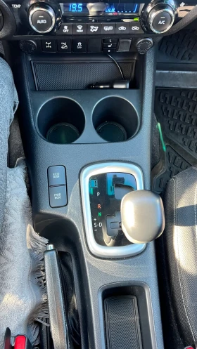 Toyota Hilux Invicible, снимка 13