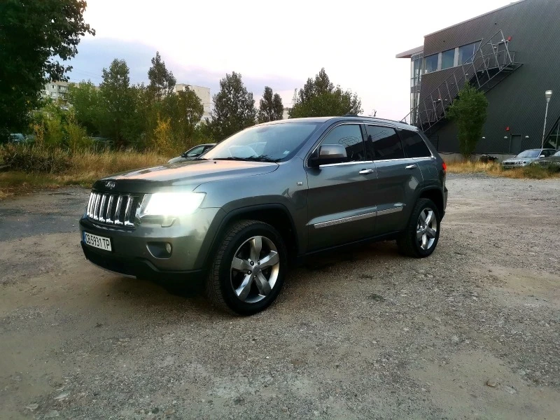 Jeep Grand cherokee Overland, снимка 1 - Автомобили и джипове - 47334051