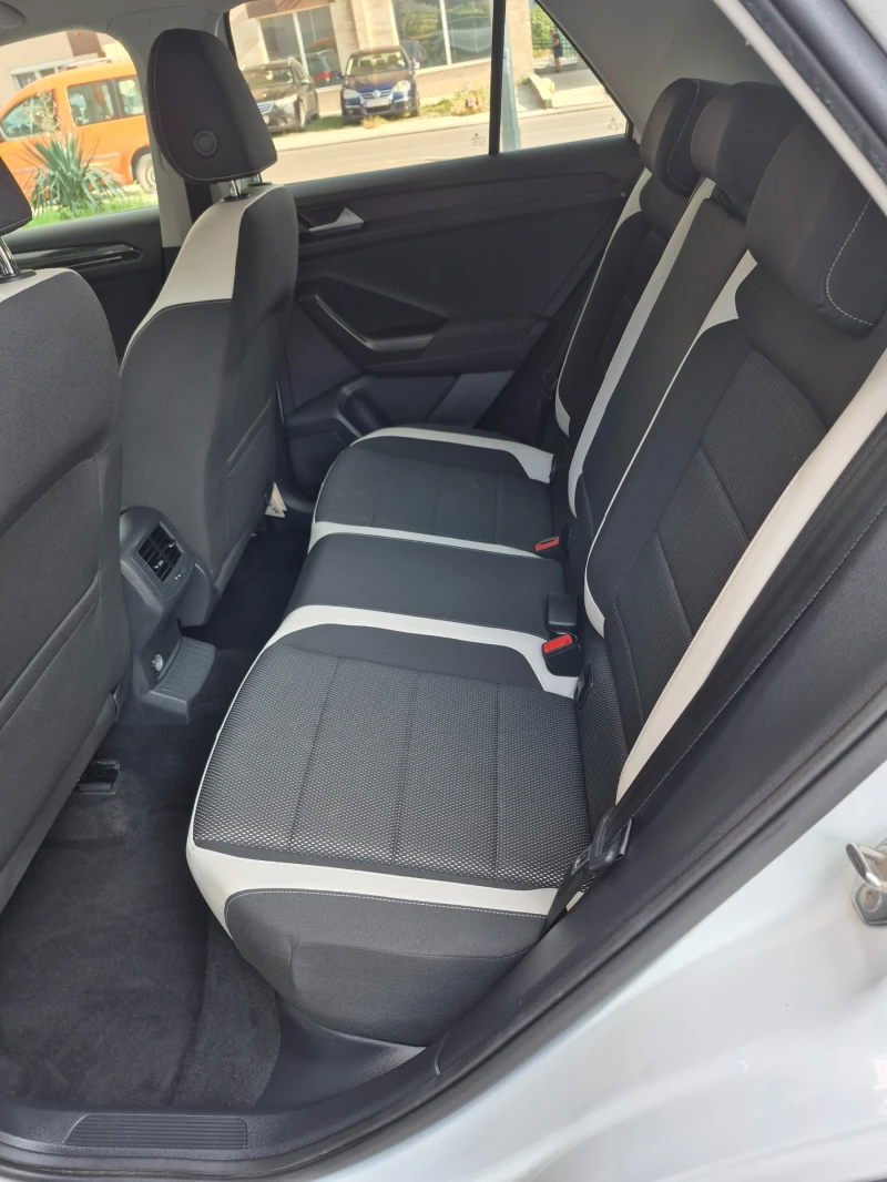 VW T-Roc 1.5 TSI, Бензин, Virtual , снимка 11 - Автомобили и джипове - 51470313
