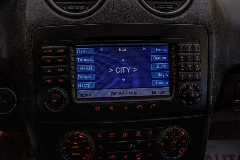 Mercedes-Benz ML 63 AMG 4Matic/Dynamic/Harman/Обдухване/Печка/RSE, снимка 10 - Автомобили и джипове - 52554123