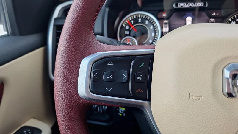 Dodge RAM 1500 BIG HORN HEMI 5.7, снимка 13 - Автомобили и джипове - 53392599