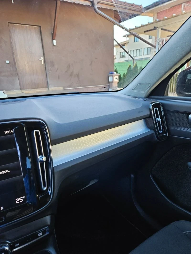 Volvo XC40 T5 plug-in hybrid  - изображение 4