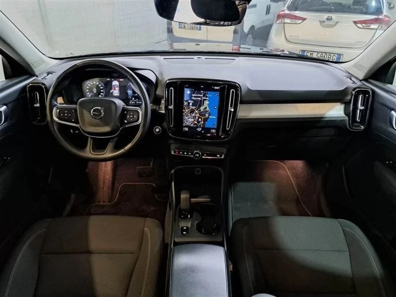 Volvo XC40 T5 plug-in hybrid  - изображение 3