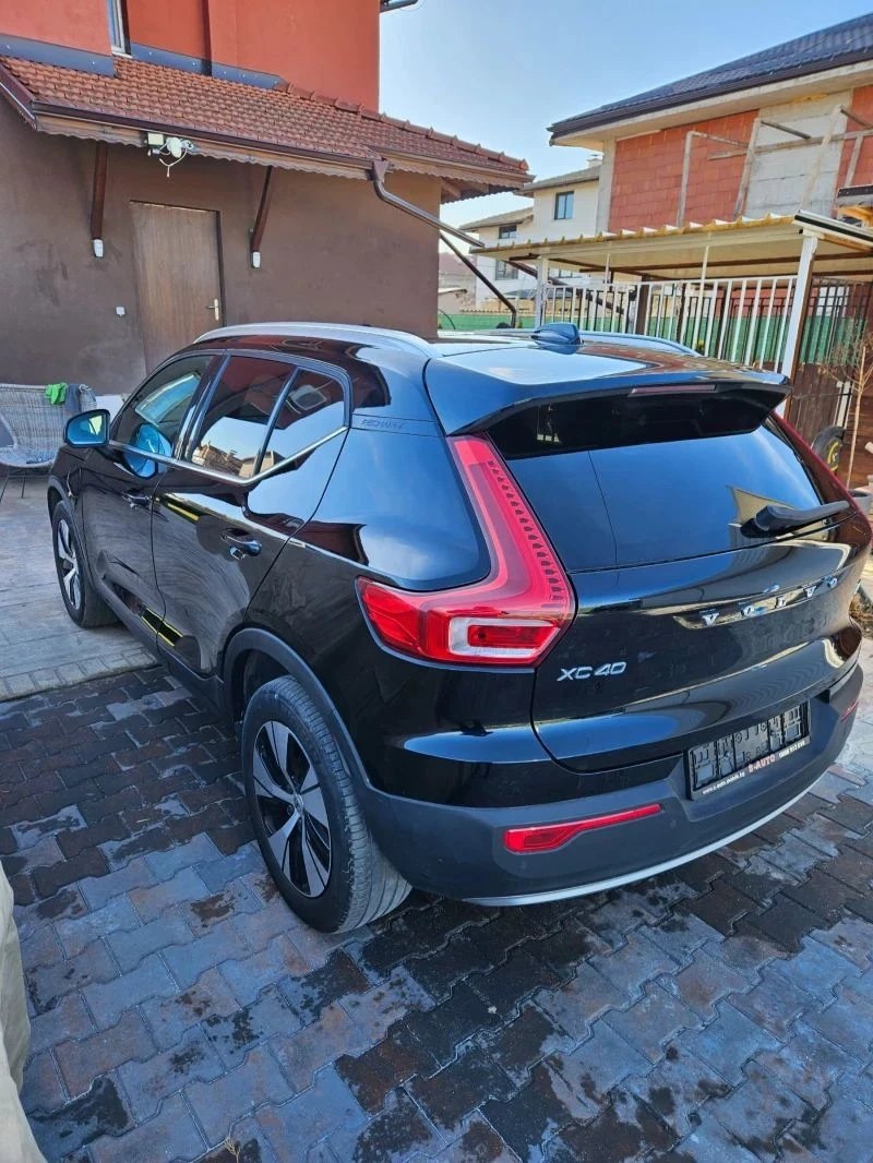 Volvo XC40 T5 plug-in hybrid  - изображение 2