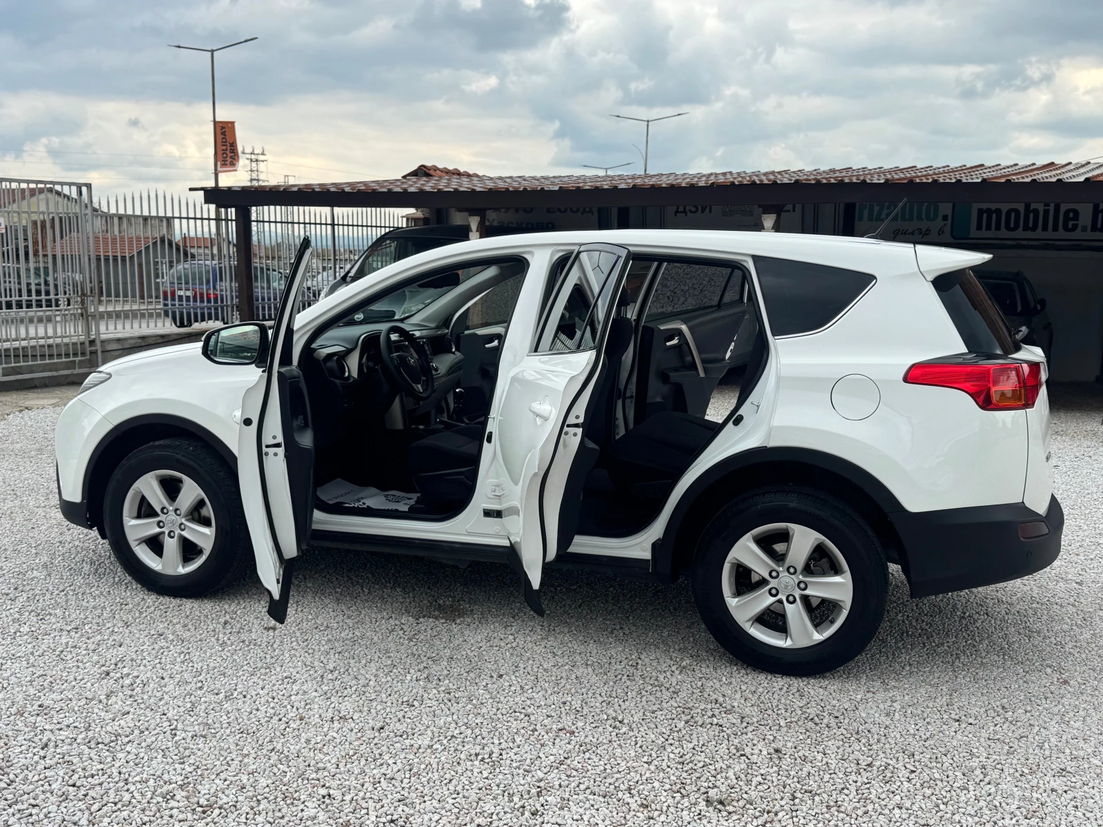 Toyota Rav4 2.0D4D* NAVI* 6sk* КАМЕРА* TOP* NOVA* ЛИЗИНГ - изображение 10