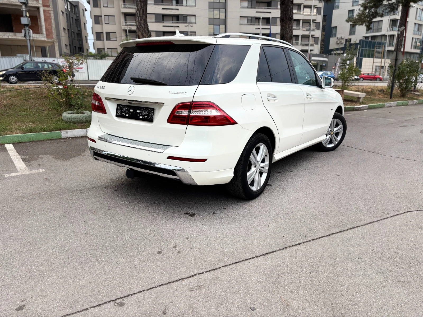 Mercedes-Benz ML 350 4 MATIC AMG - изображение 4