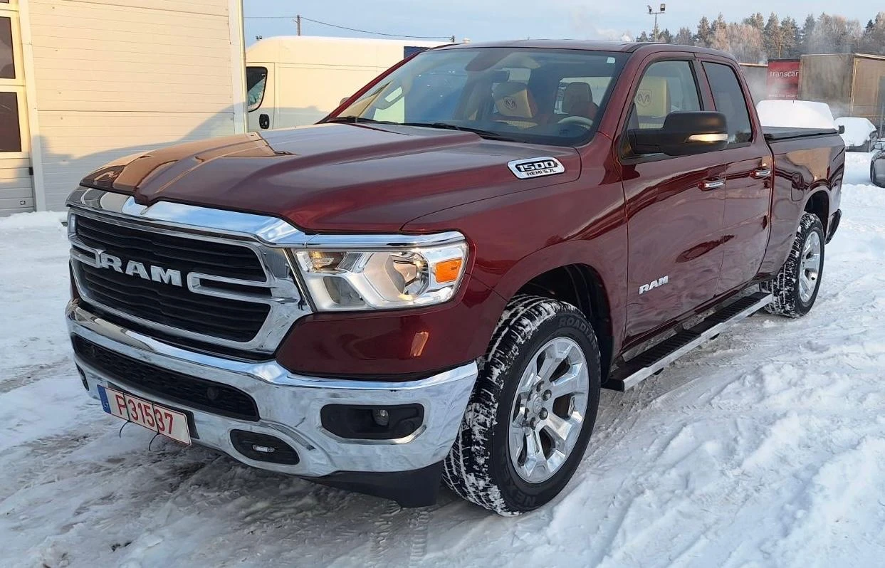 Dodge RAM 1500 BIG HORN HEMI 5.7