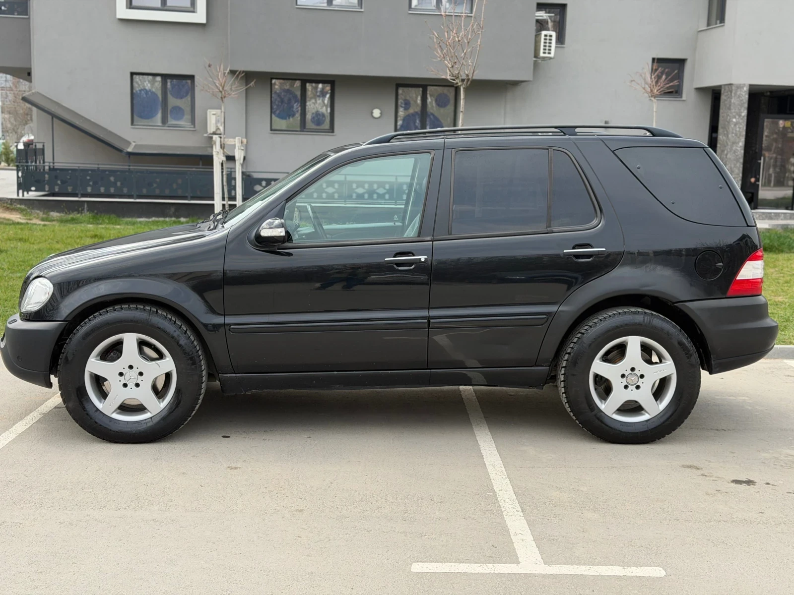 Mercedes-Benz ML 500, снимка 16 - Автомобили и джипове - 53730824