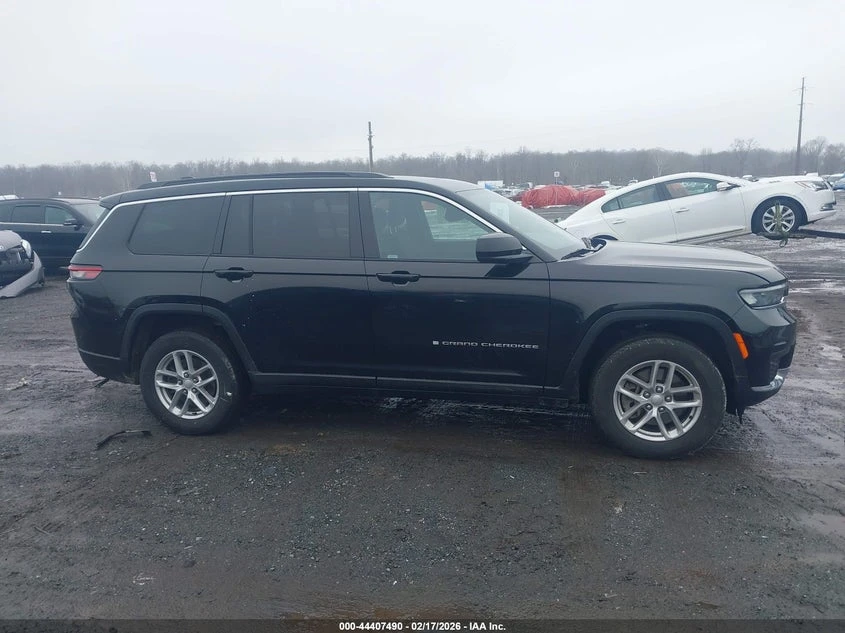 Jeep Grand cherokee 3.6l L Laredo X 4X4, снимка 13 - Автомобили и джипове - 54106289
