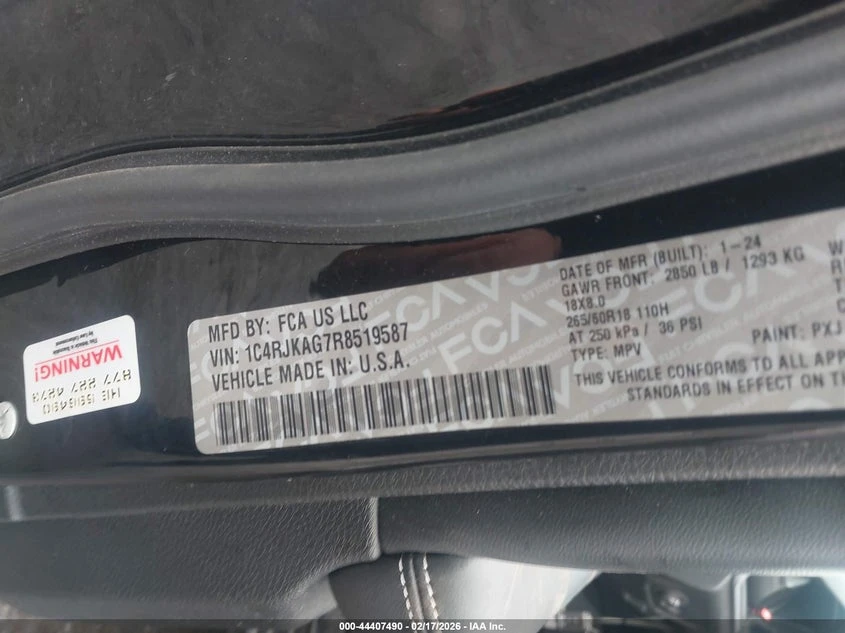 Jeep Grand cherokee 3.6l L Laredo X 4X4, снимка 9 - Автомобили и джипове - 54106289