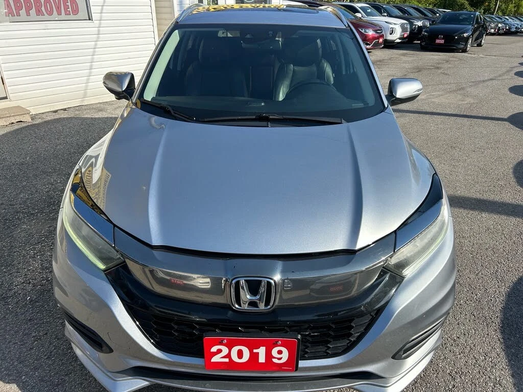 Honda Hr-v TOURING* AWD* АвтоКредит* (ЦЕНА ДО БГ), снимка 2 - Автомобили и джипове - 54113604