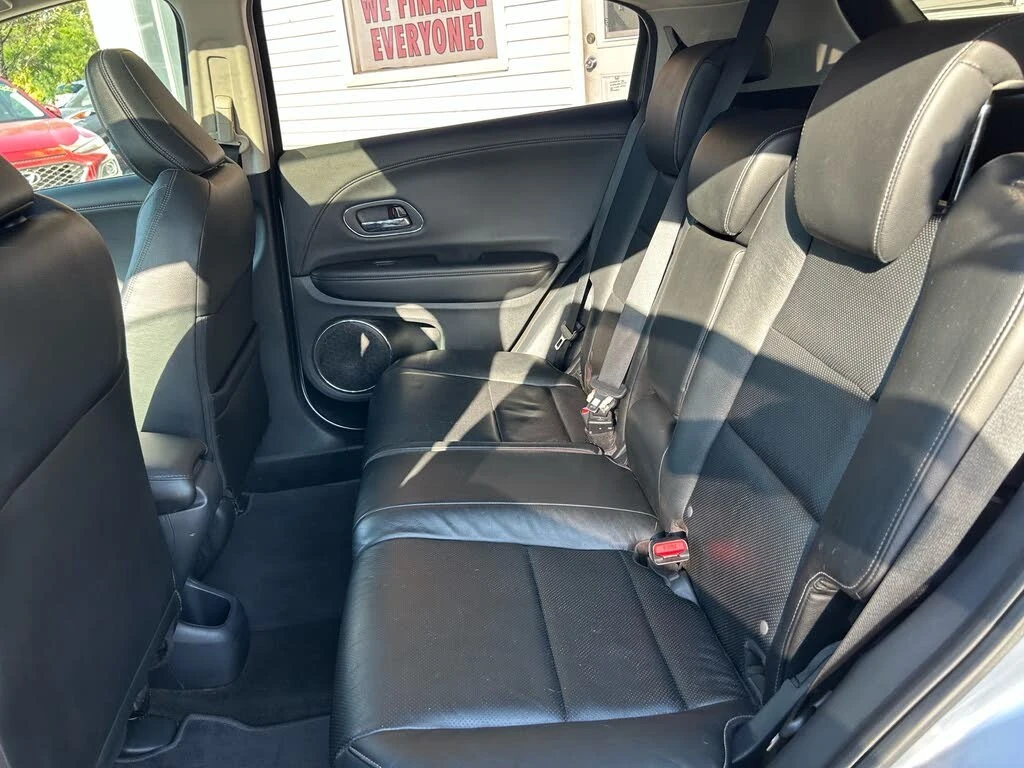 Honda Hr-v TOURING* AWD* АвтоКредит* (ЦЕНА ДО БГ), снимка 8 - Автомобили и джипове - 54113604