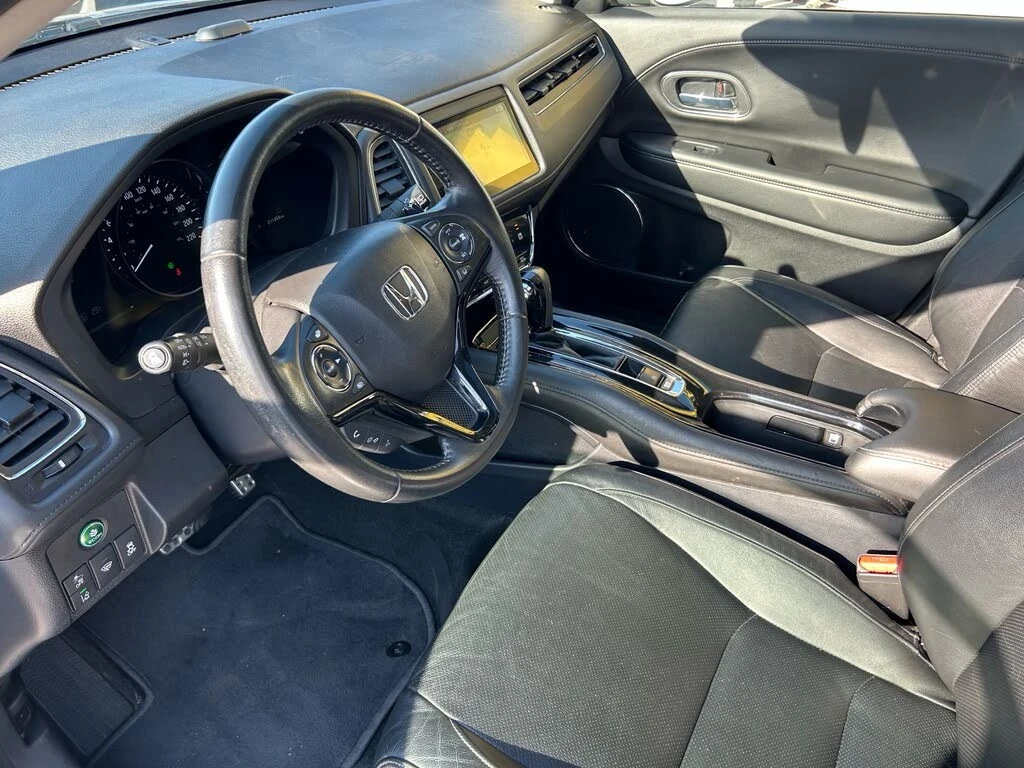 Honda Hr-v TOURING* AWD* АвтоКредит* (ЦЕНА ДО БГ), снимка 7 - Автомобили и джипове - 54113604