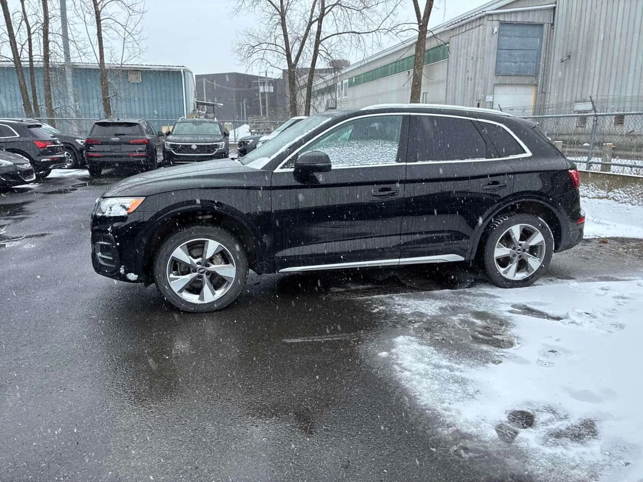 Audi Q5 Komfort| DISTRONIC| PANO| ПОДГРЕВИ| КЛИП| CARFAX, снимка 3 - Автомобили и джипове - 54567215