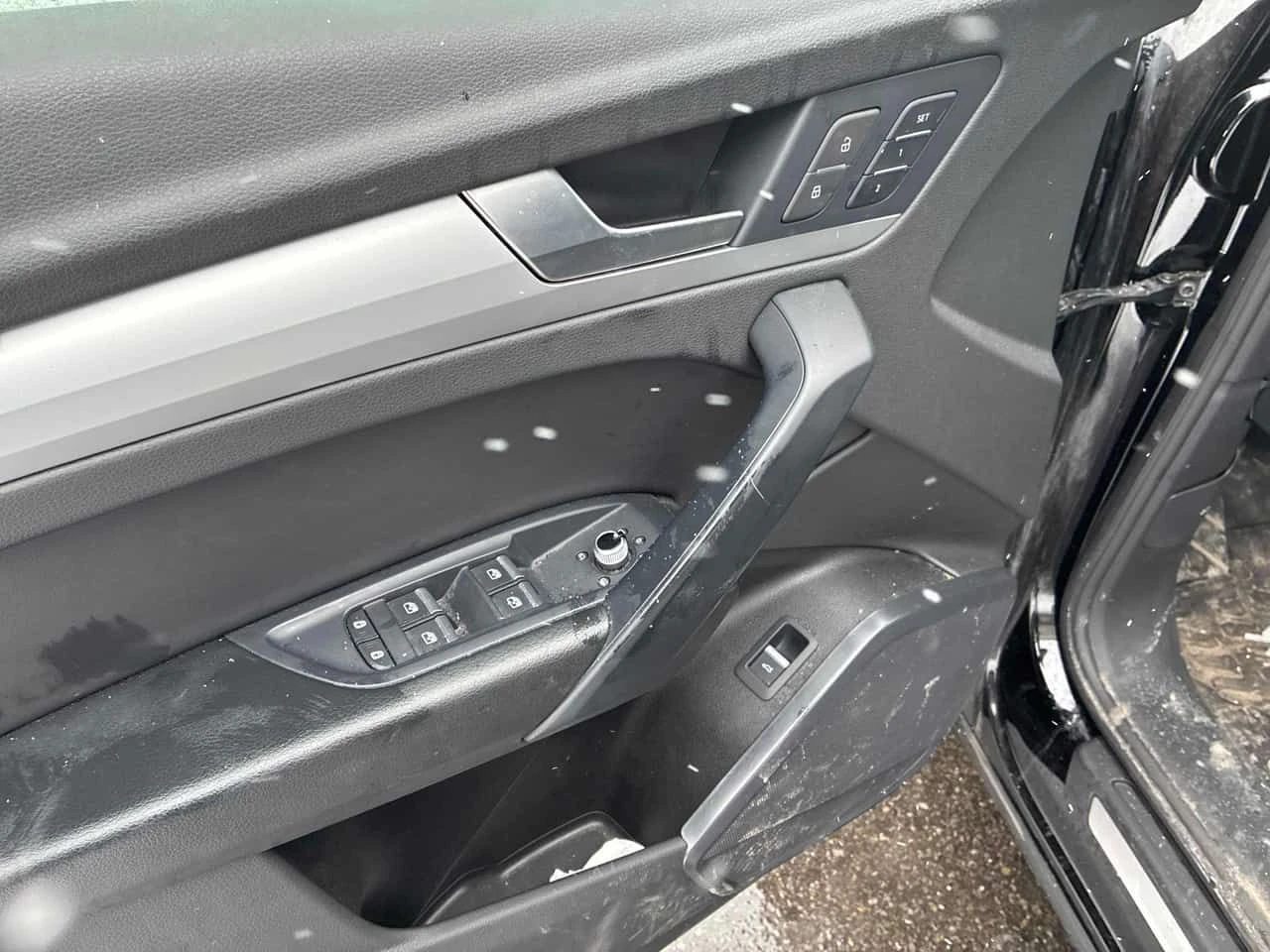 Audi Q5 Komfort| DISTRONIC| PANO| ПОДГРЕВИ| КЛИП| CARFAX, снимка 8 - Автомобили и джипове - 54567215