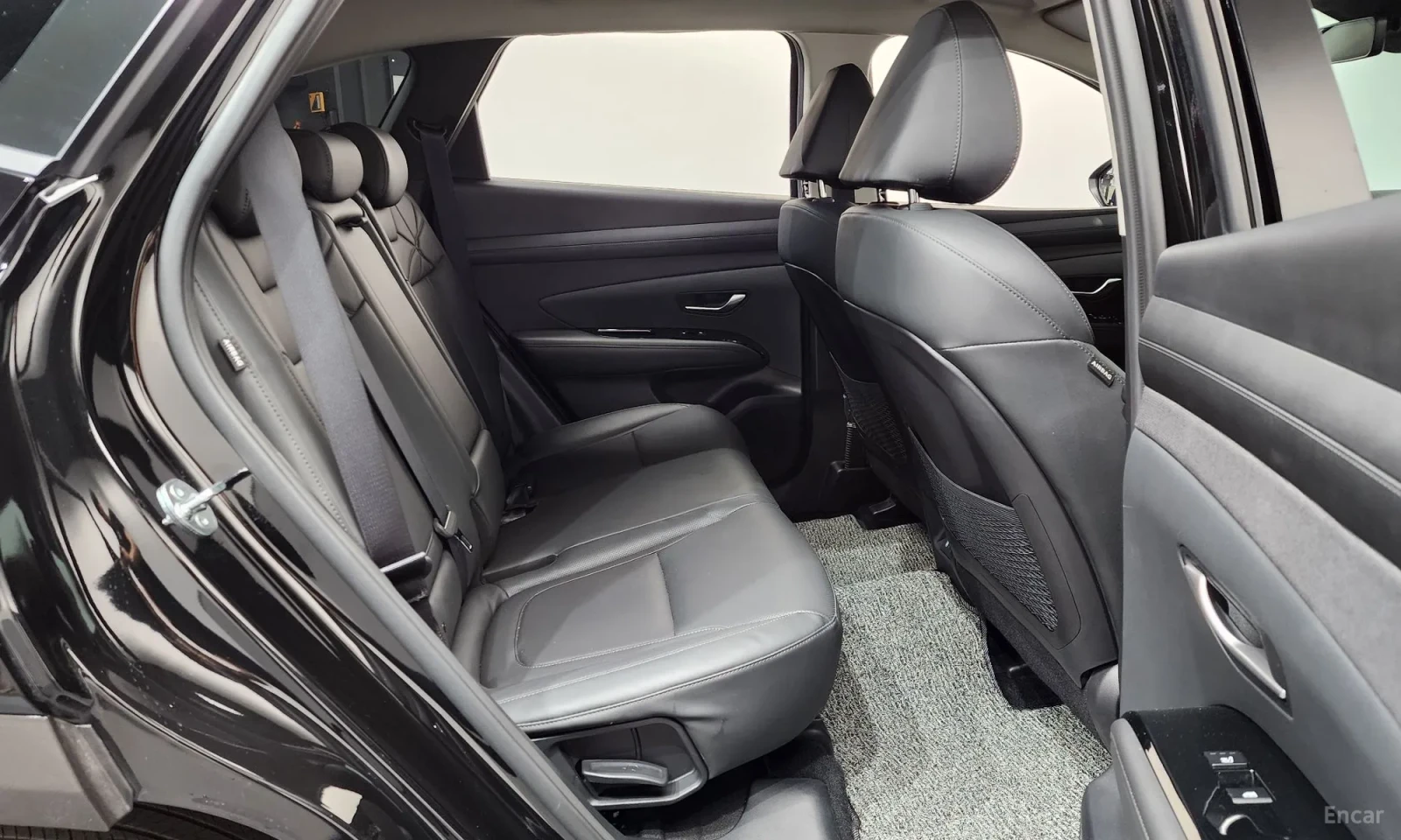 Hyundai Tucson 1.6 Turbo , снимка 11 - Автомобили и джипове - 55049549