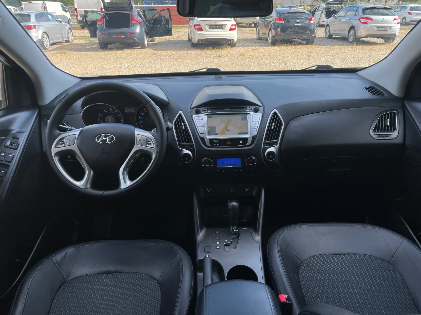 Hyundai IX35 2.0i-БЕНЗИН-4х4-AVTOMATIC/NAVI-FULL-УНИКАТ, снимка 11 - Автомобили и джипове - 55191324