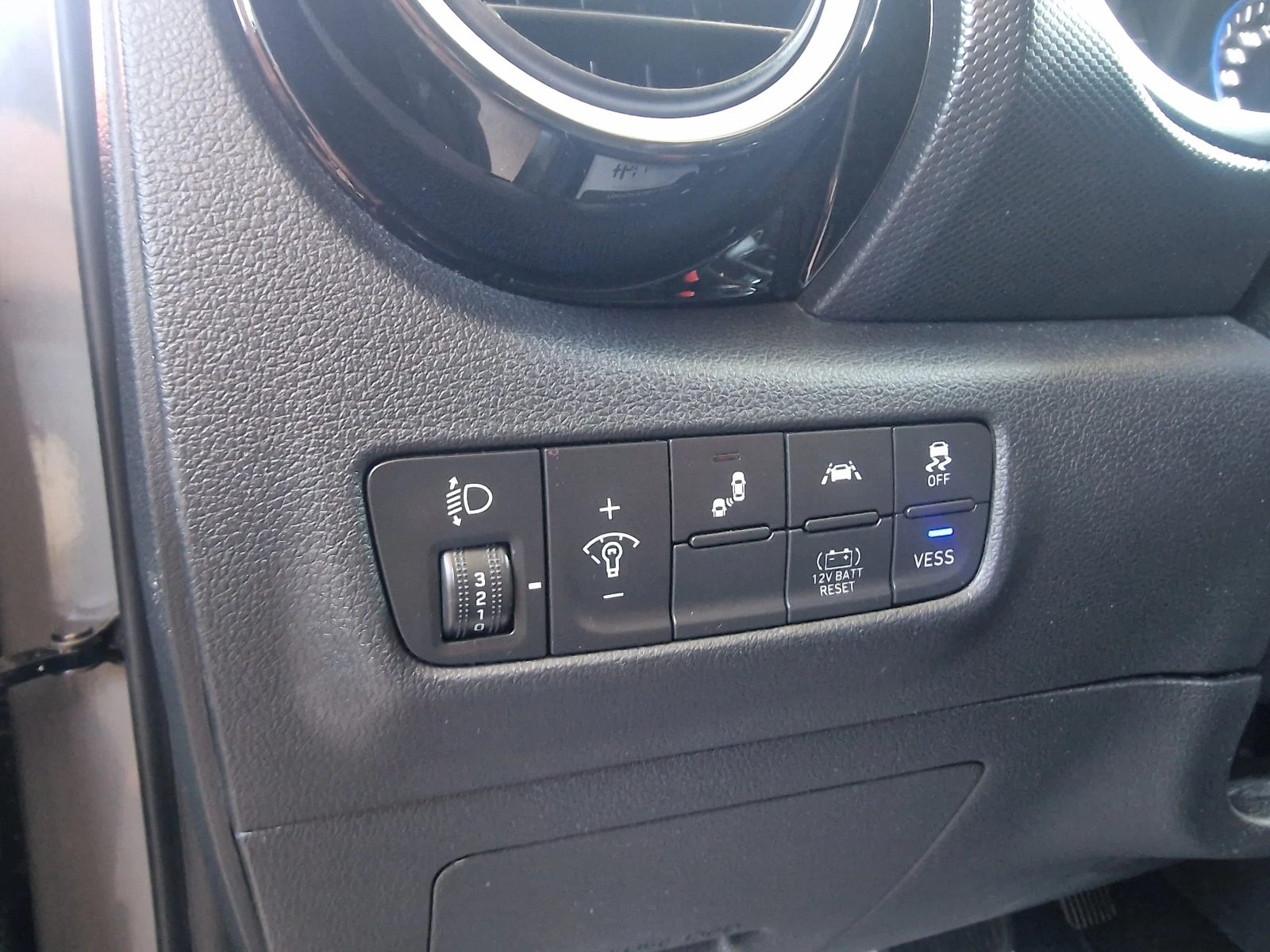 Hyundai Kona 1.6HYBRID-XPrime, снимка 8 - Автомобили и джипове - 55627095