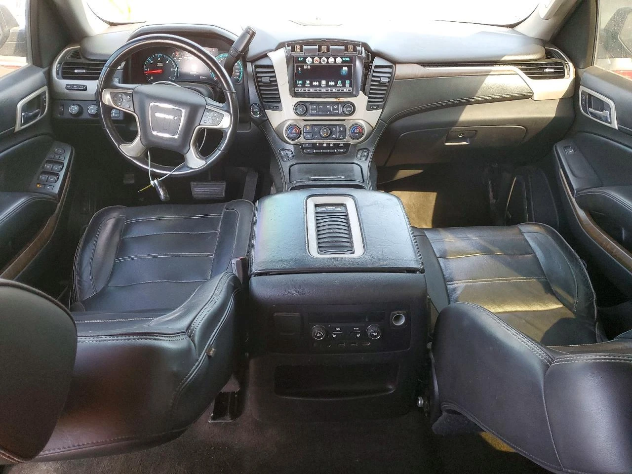 Gmc Yukon 6.2l Denali, снимка 8 - Автомобили и джипове - 56025566