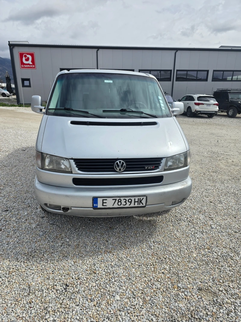 VW T4 2.5 TDI КЛИМАТИК, снимка 2 - Бусове и автобуси - 49541390