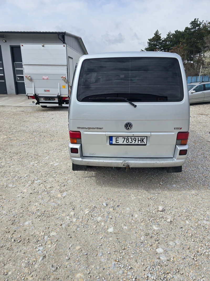 VW T4 2.5 TDI КЛИМАТИК, снимка 7 - Бусове и автобуси - 49541390