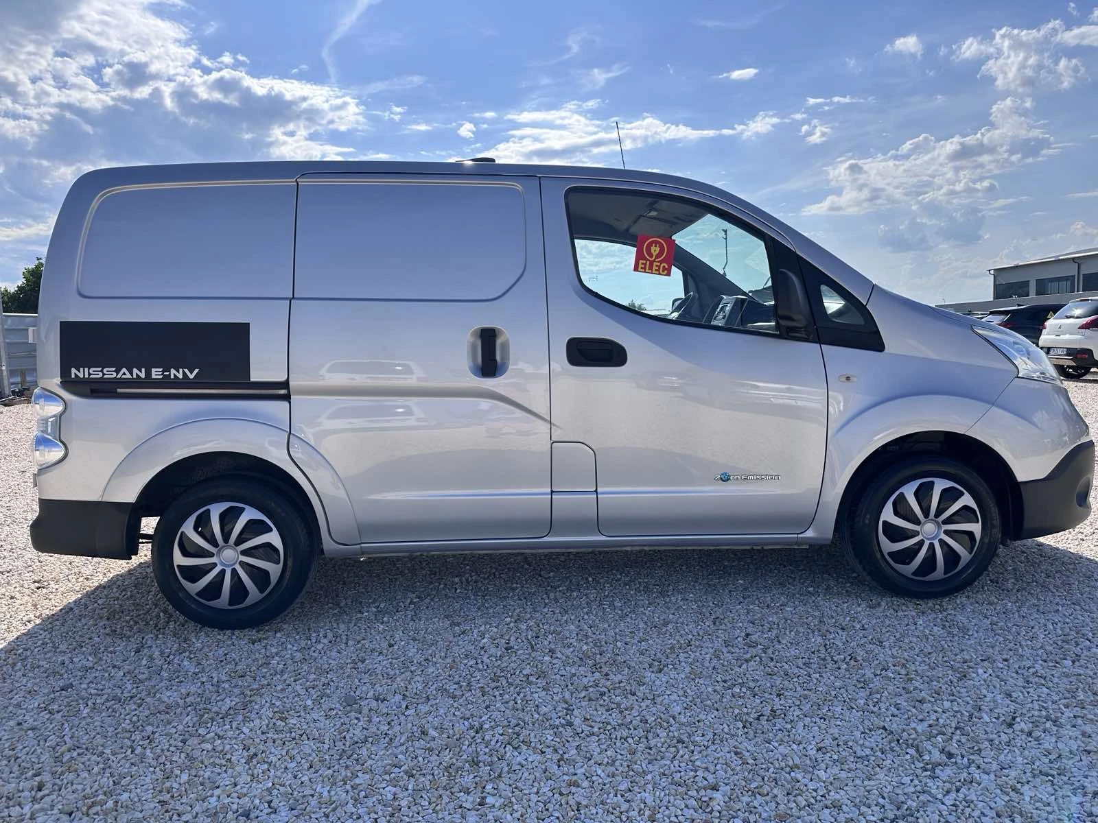 Nissan NV200 24kw, снимка 4 - Бусове и автобуси - 54833409