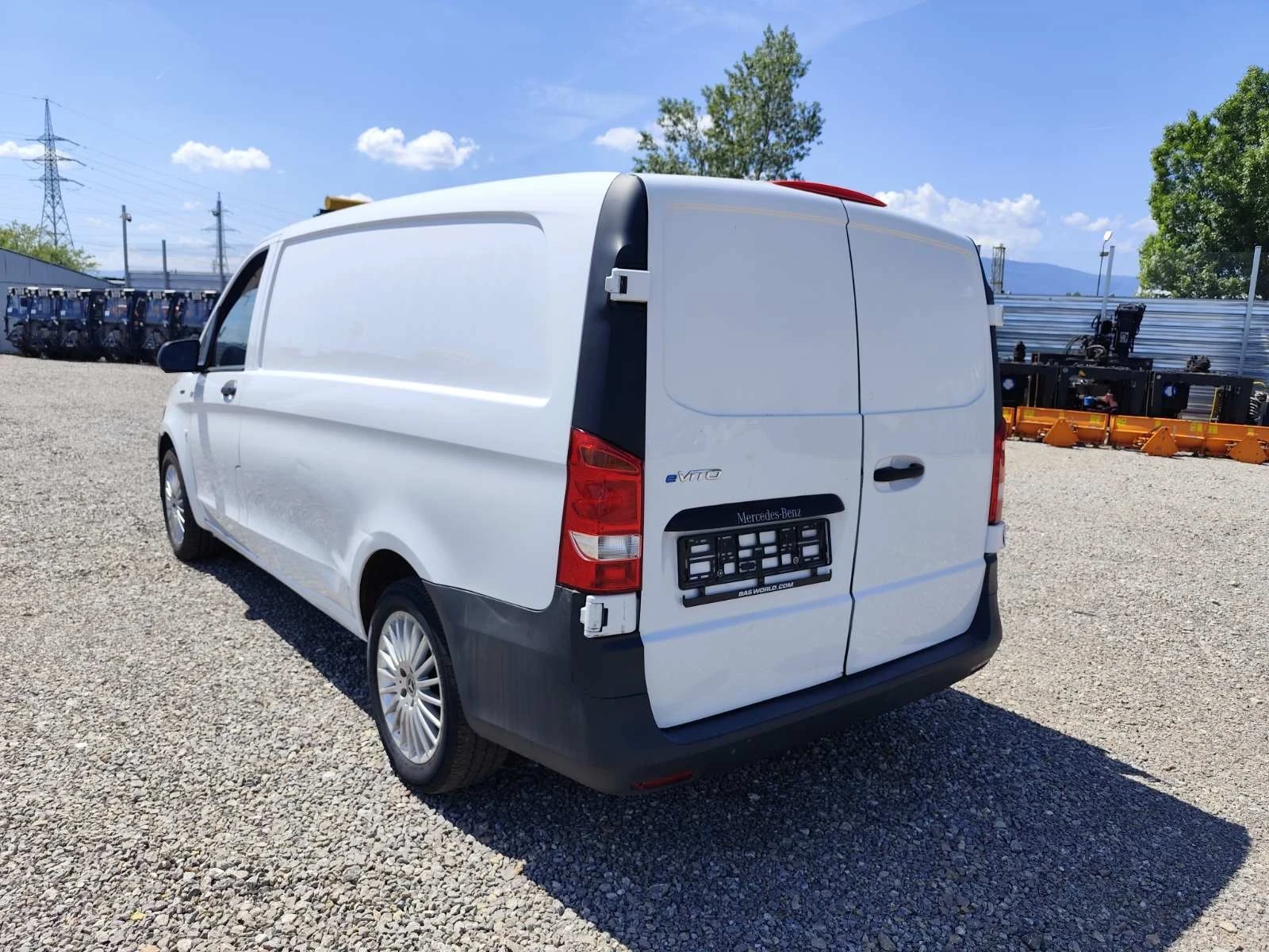 Mercedes-Benz Vito Хладилен, снимка 10 - Бусове и автобуси - 54885894
