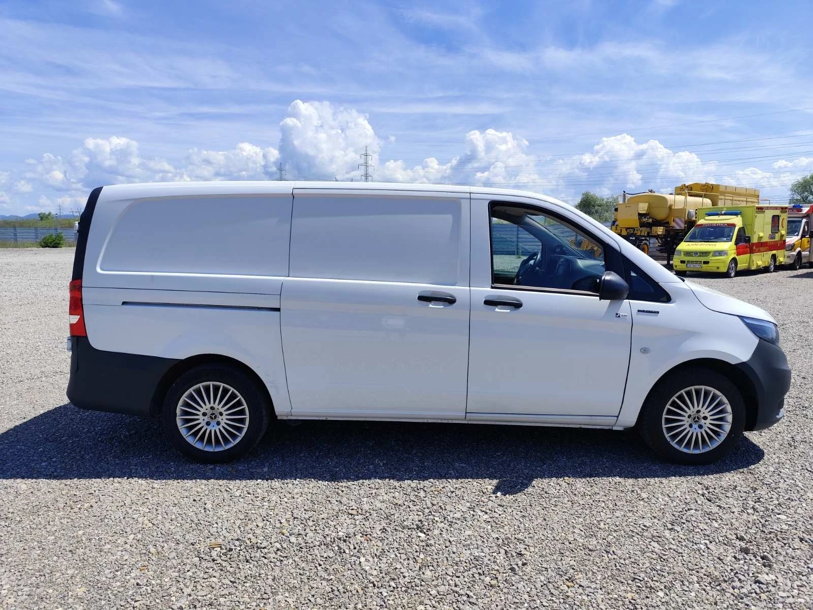 Mercedes-Benz Vito Хладилен, снимка 5 - Бусове и автобуси - 54885894